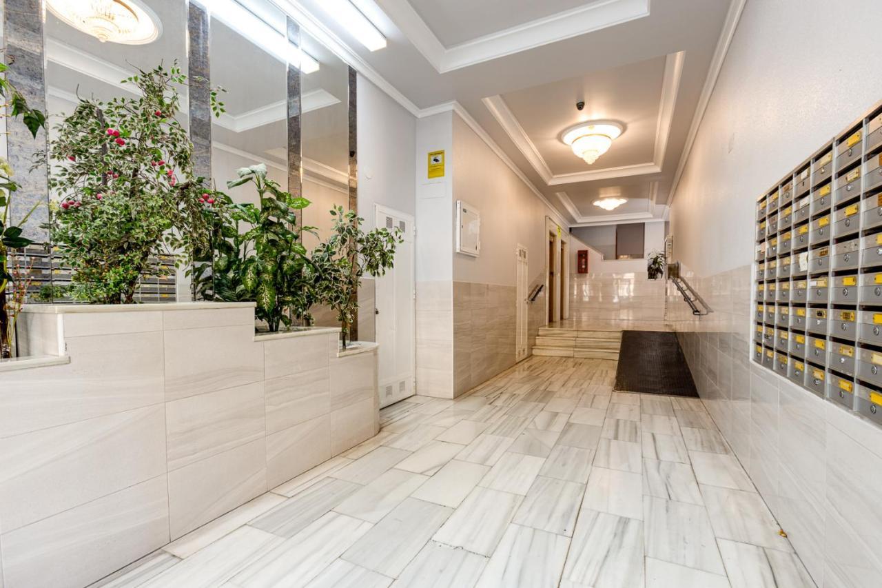 Apartment Caballero de Rodas Torrevieja Exterior foto